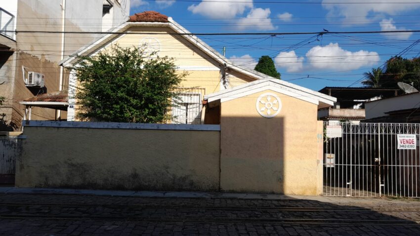 CASAS PARA VENDA NA PRAÇA DA BANDEIRA